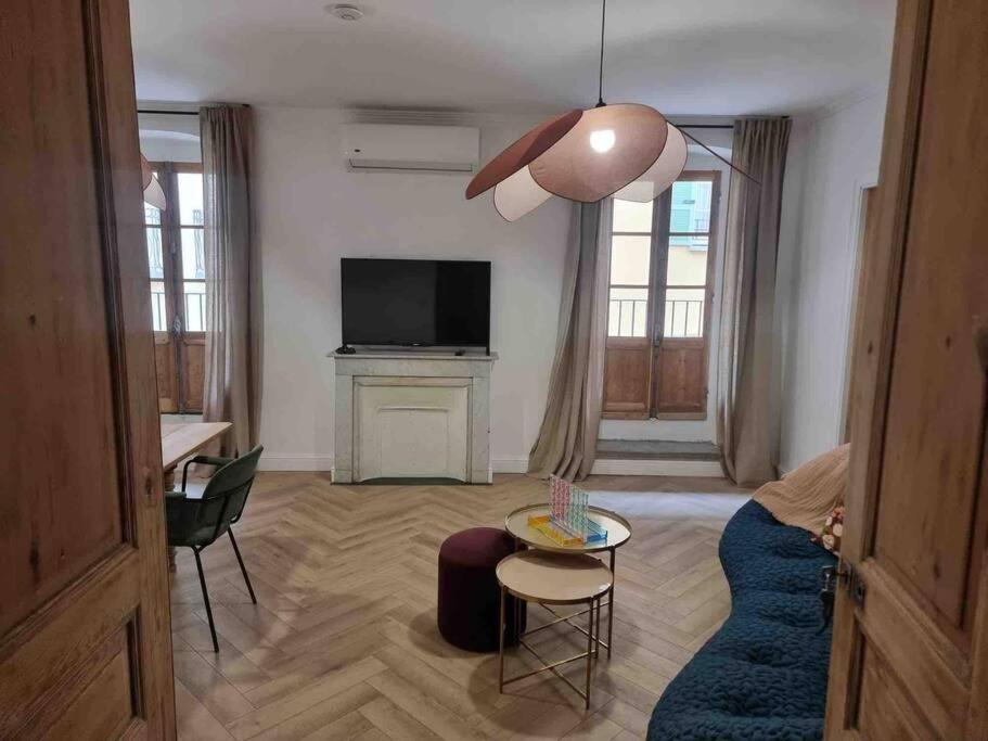 Appartement Au Coeur De La Ville كورتي المظهر الخارجي الصورة