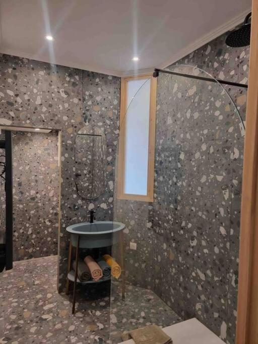 Appartement Au Coeur De La Ville كورتي المظهر الخارجي الصورة
