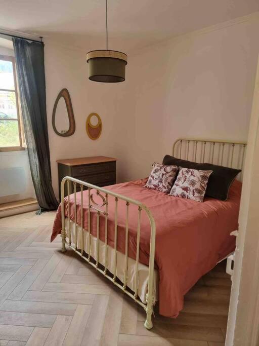 Appartement Au Coeur De La Ville كورتي المظهر الخارجي الصورة